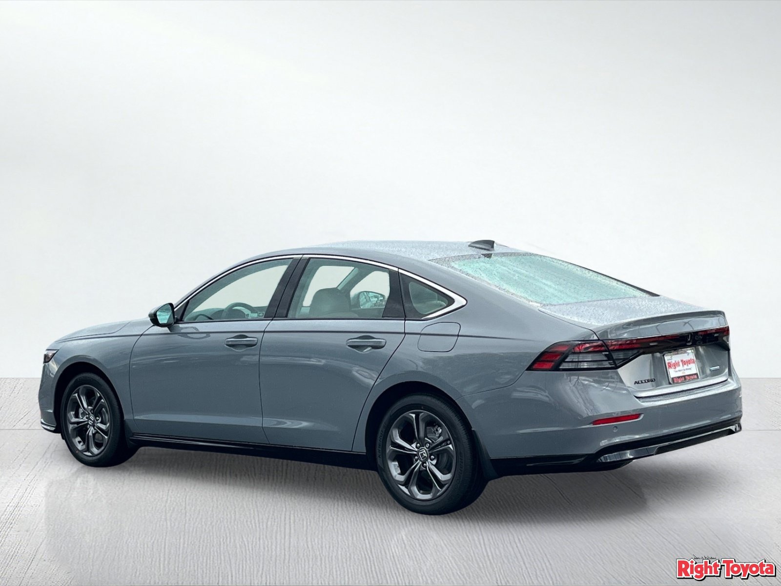 Used 2026 Honda Accord EX-L image 4