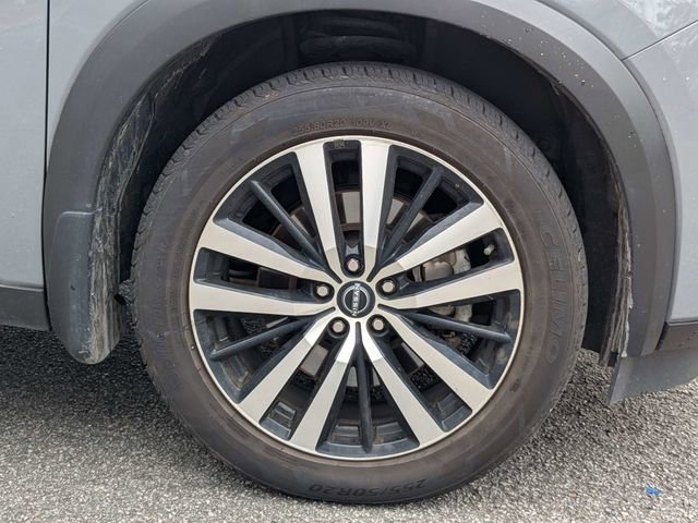 Used 2024 Nissan Pathfinder Platinum image 11
