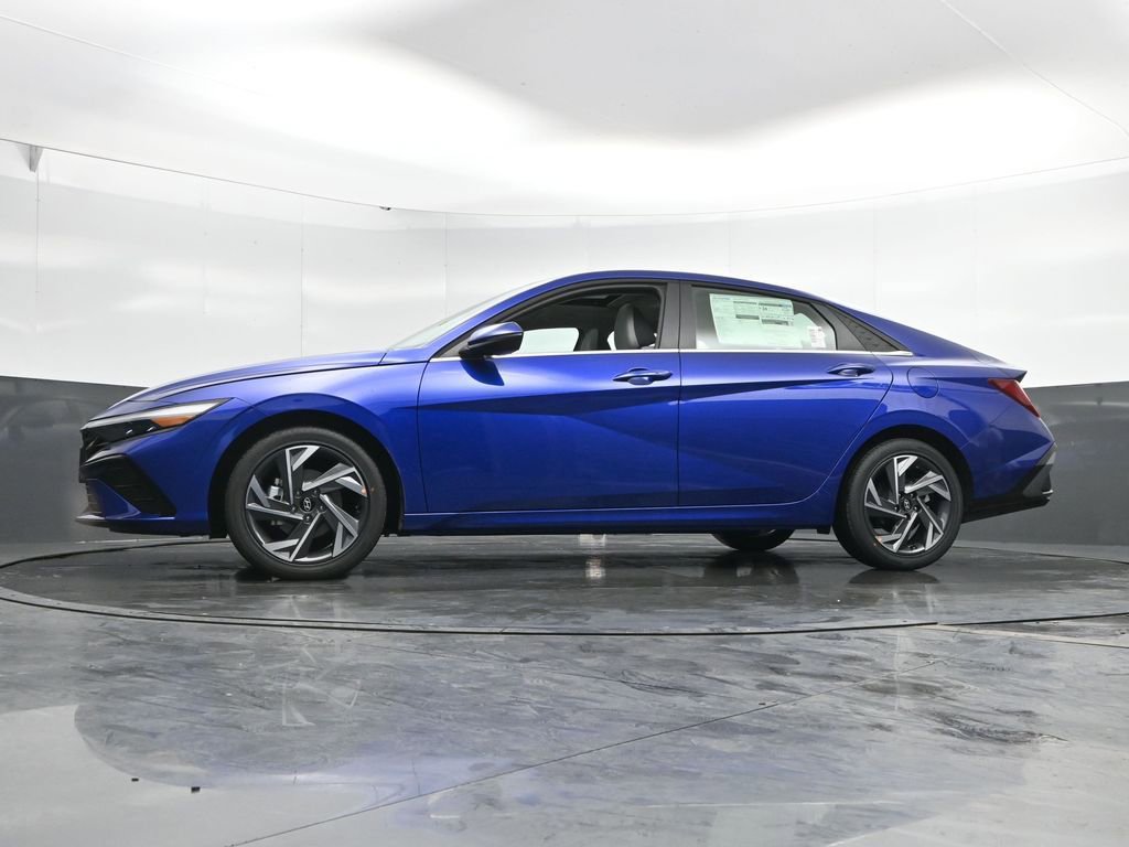 New 2026 Hyundai Elantra Limited image 48