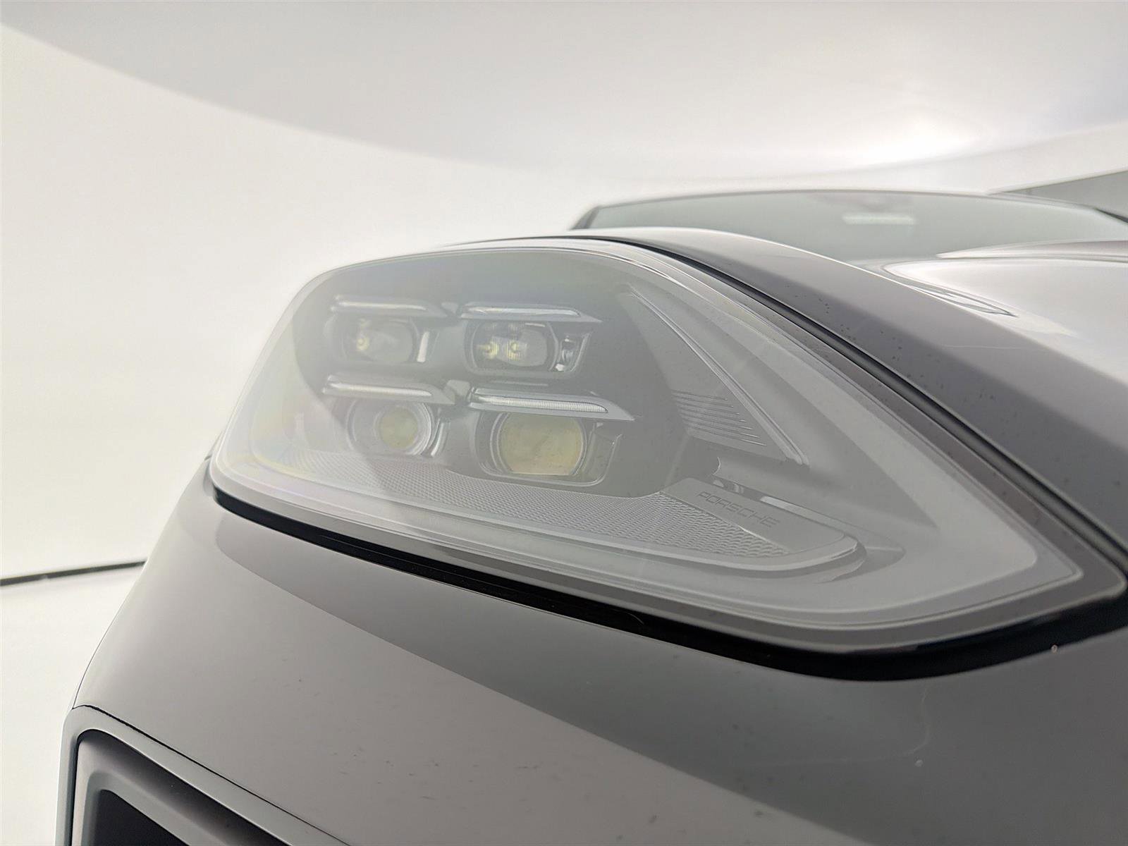 New 2026 Porsche Cayenne GTS image 26