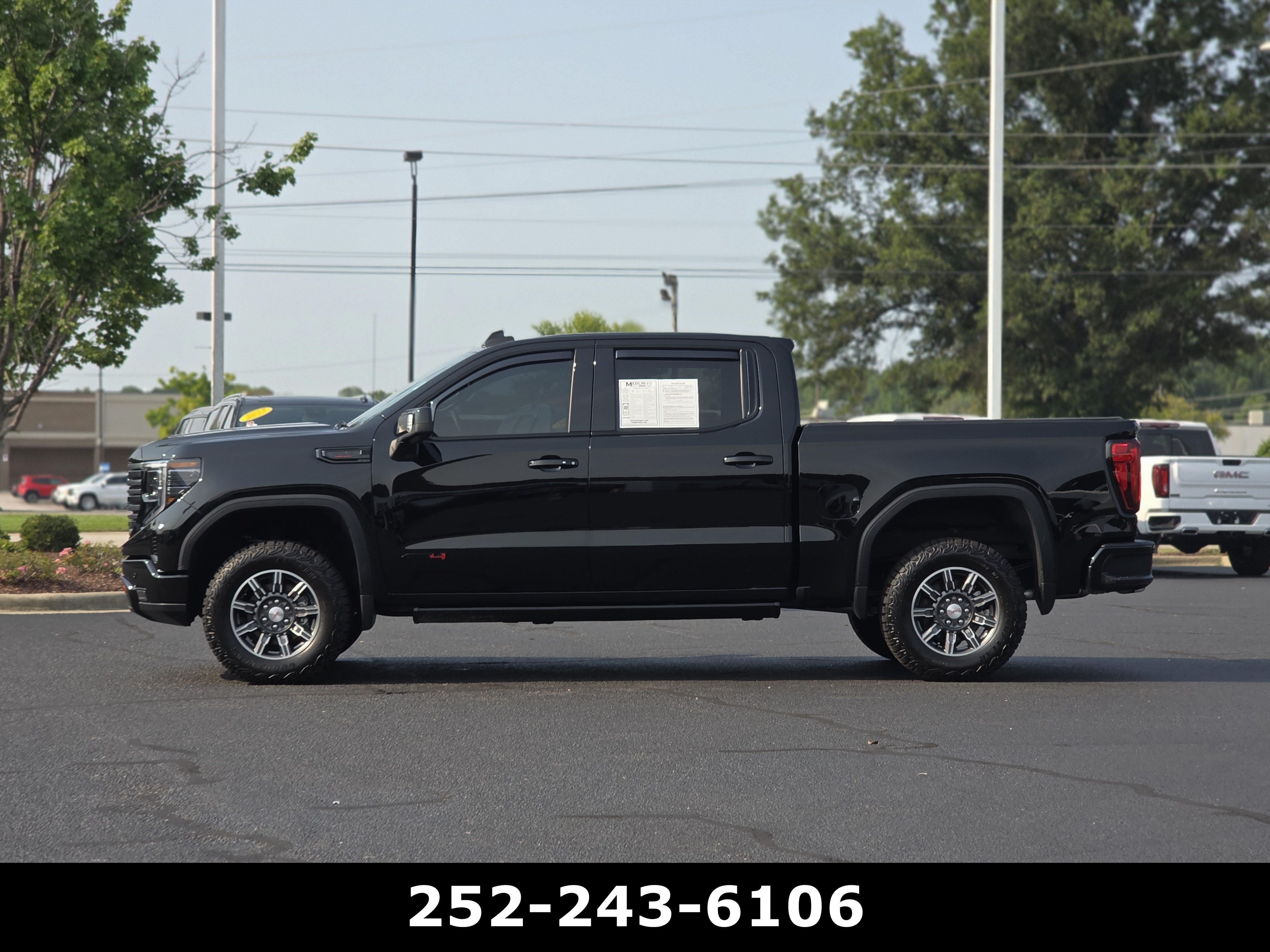 Used 2026 GMC Sierra 1500 AT4 w/ AT4 Premium Package AWD/4WD image 4