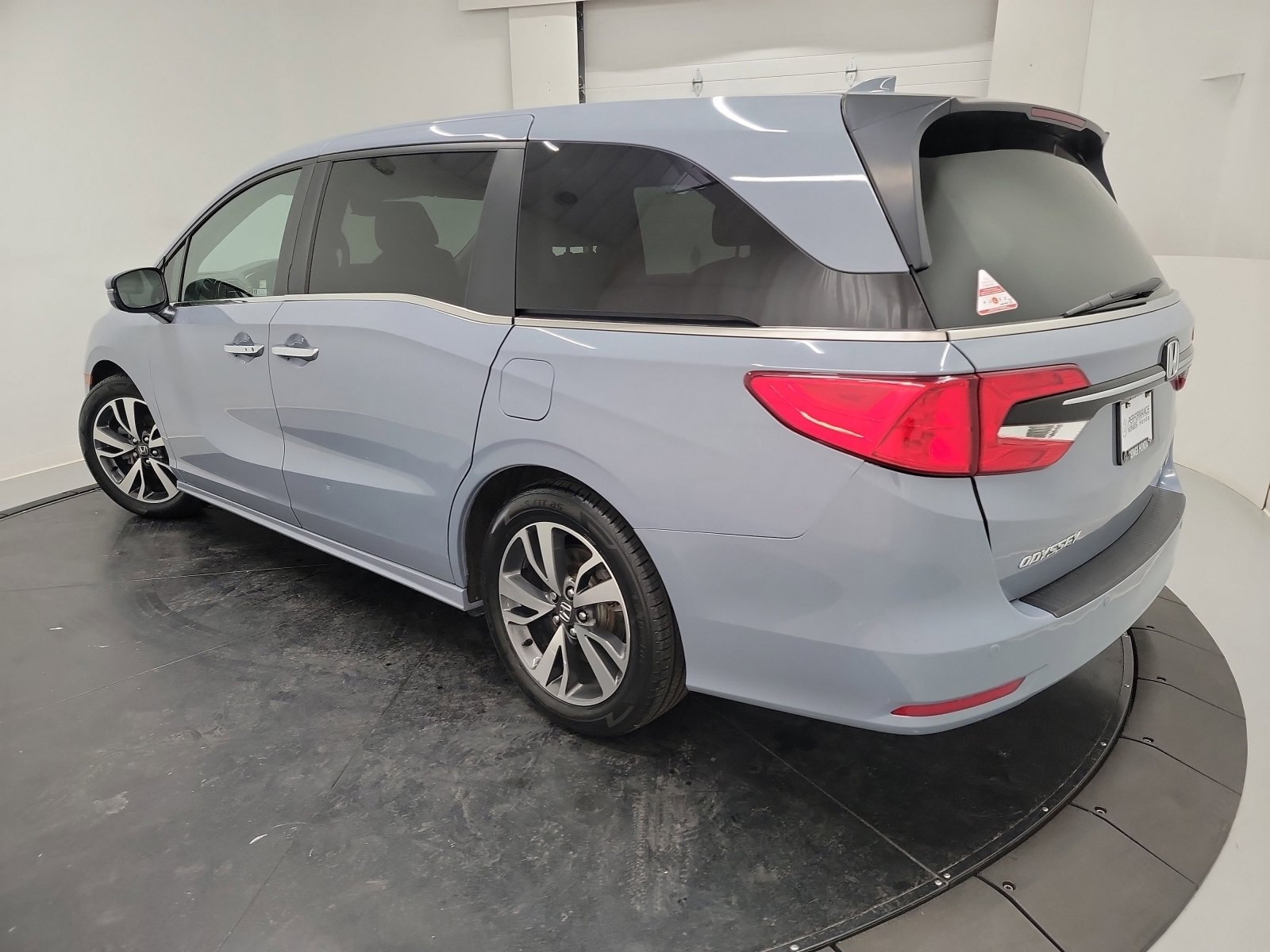 Certified 2023 Honda Odyssey Touring image 6