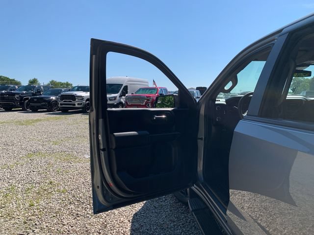 Used 2024 GMC Sierra 1500 Pro w/ Graphite Edition AWD/4WD image 21