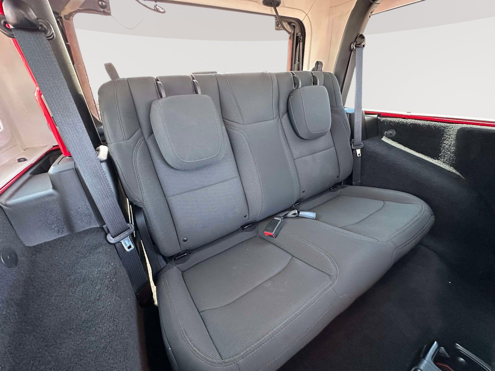 Used 2019 Jeep Wrangler Sport AWD/4WD image 24