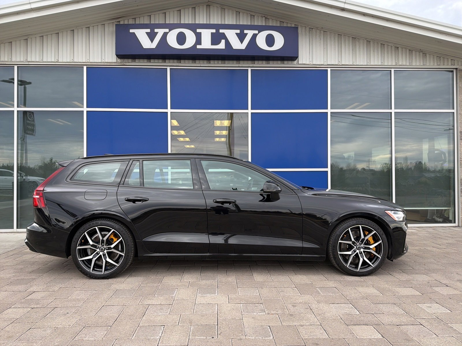 Used 2024 Volvo V60 T8 Polestar w/ Protection Package video 2