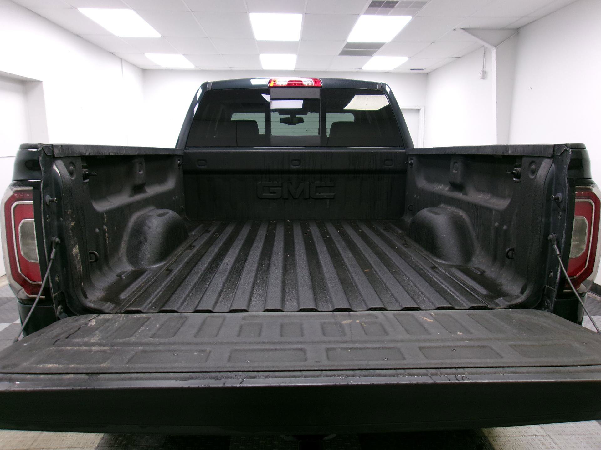 Used 2017 GMC Sierra 1500 SLT AWD/4WD image 12