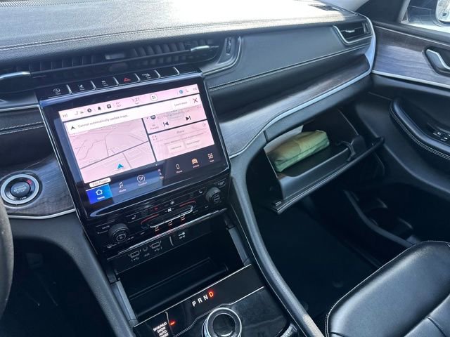 Used 2024 Jeep Grand Cherokee L Limited image 37