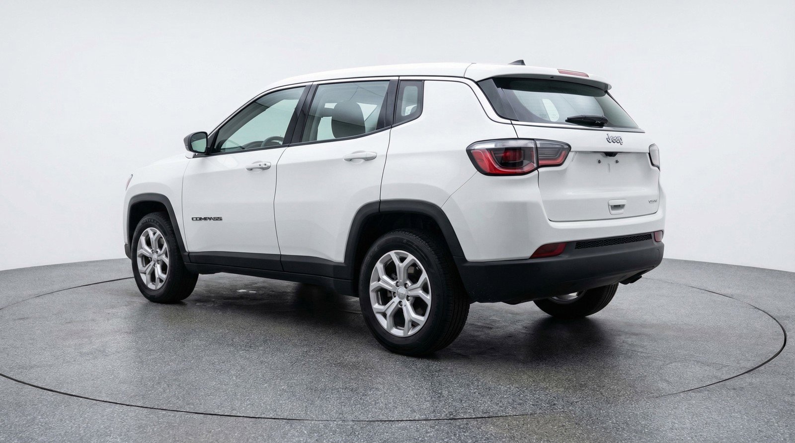 Used 2025 Jeep Compass Latitude AWD/4WD image 6