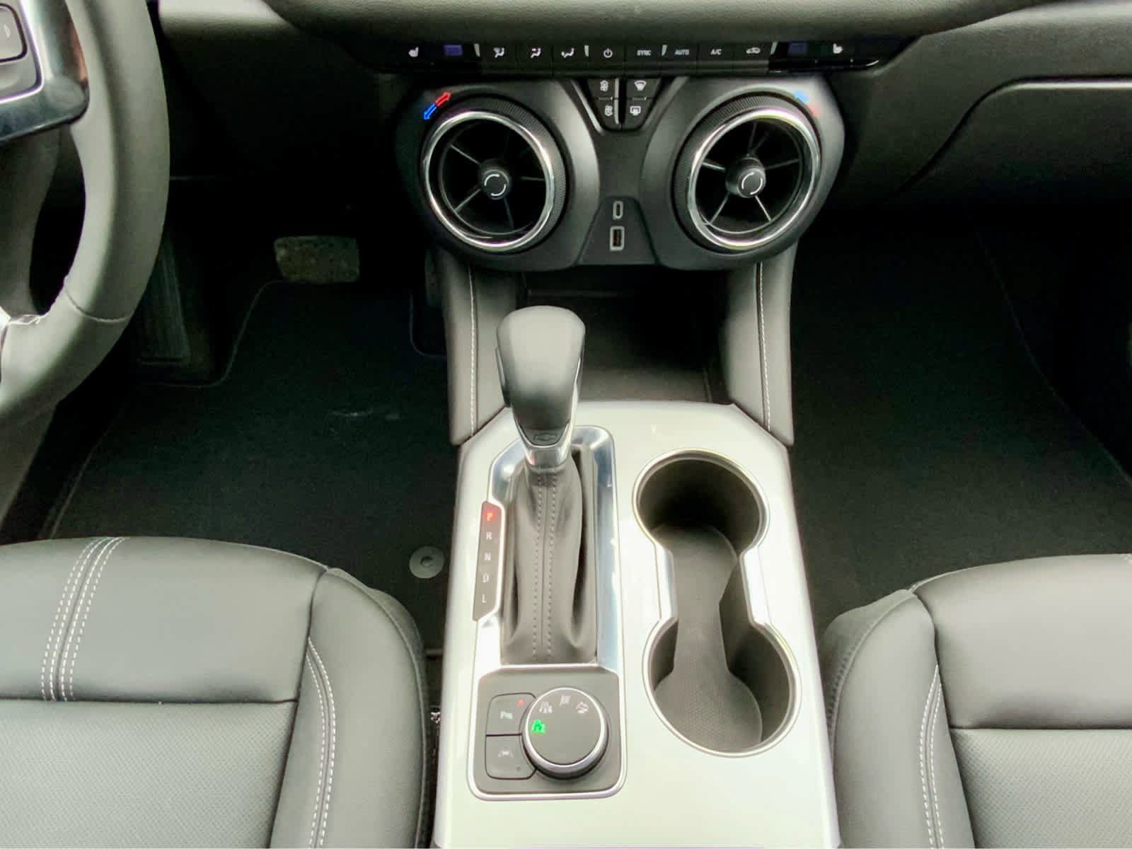 New 2025 Chevrolet Blazer LT w/ Midnight/Sport Edition image 44