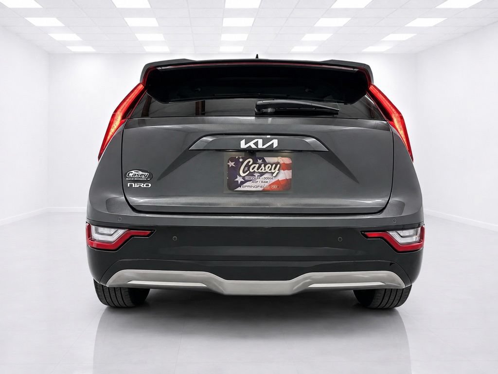 Used 2024 Kia Niro Wave w/ Wave Preserve Package FWD image 10