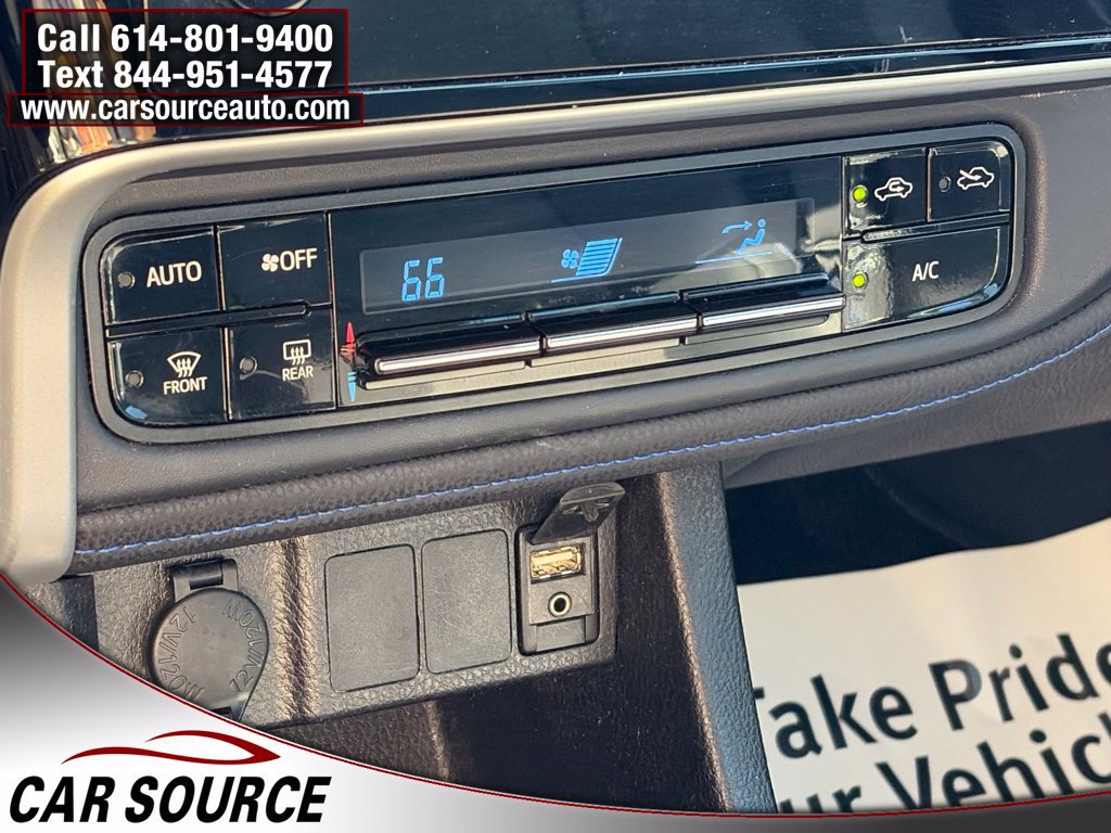 Used 2017 Toyota Corolla SE FWD image 19