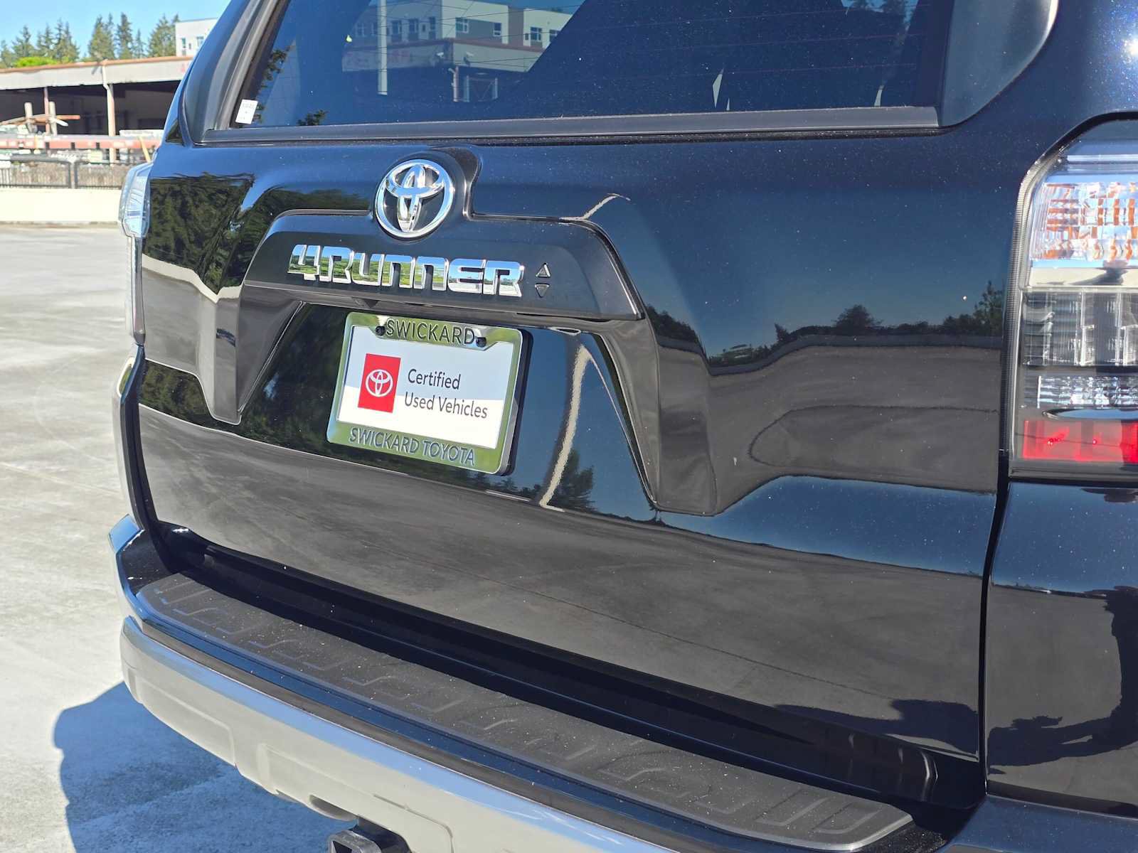 Certified 2023 Toyota 4Runner TRD Off-Road Premium w/ Moonroof Package AWD/4WD image 13