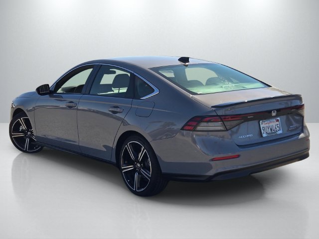 Used 2025 Honda Accord Sport image 6