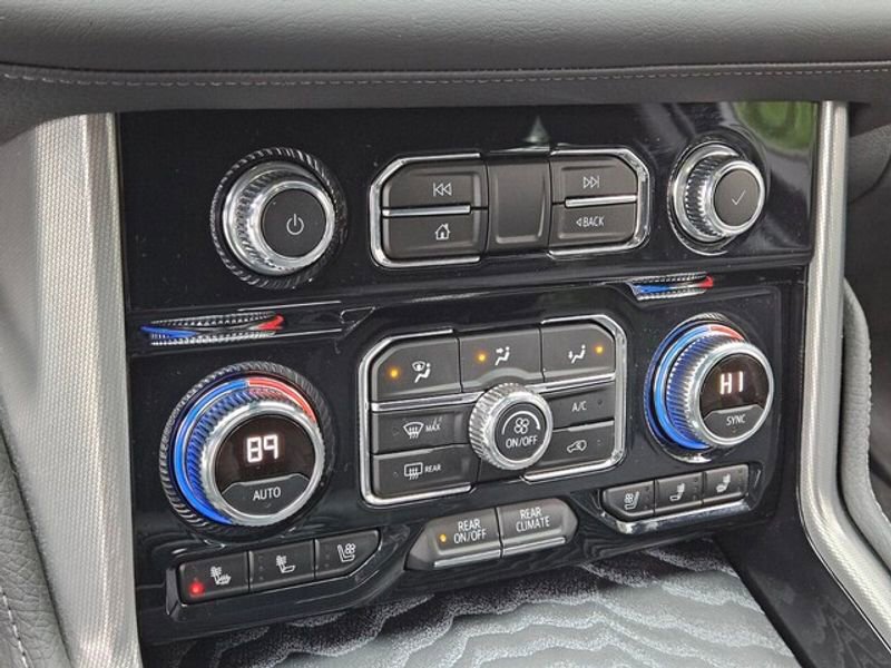 Used 2023 GMC Yukon Denali image 23