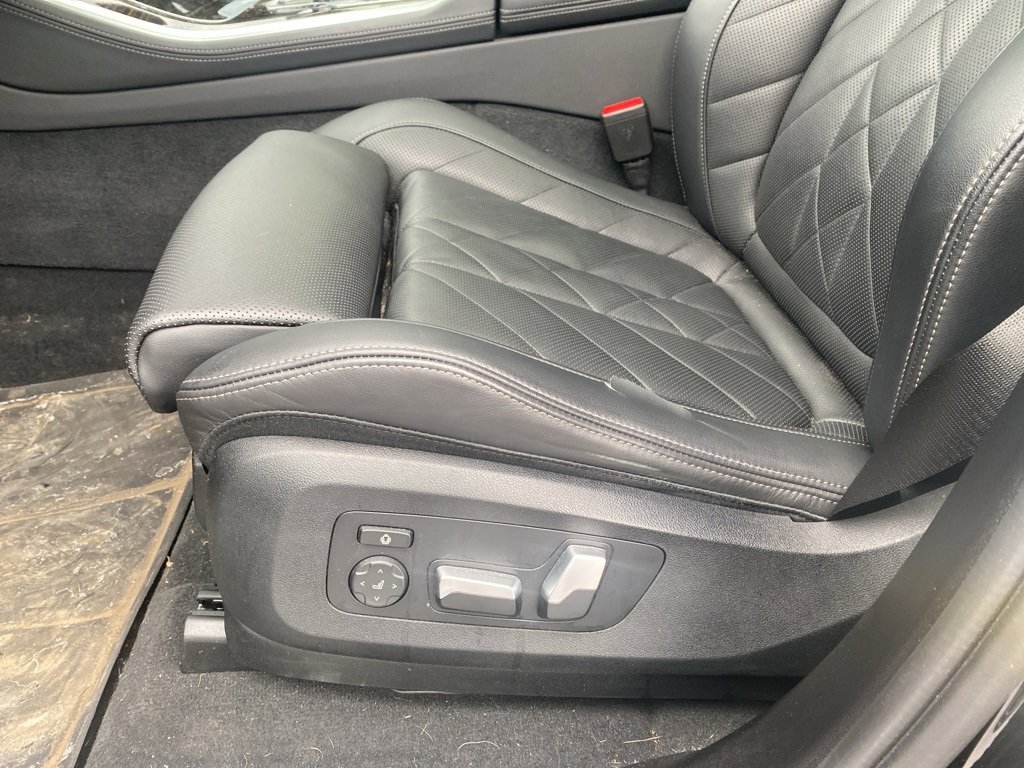 Certified 2023 BMW X5 xDrive40i w/ Premium Package image 11