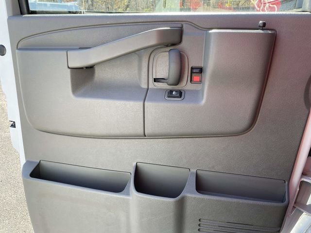 Certified 2025 Chevrolet Express 3500 LT w/ LT Preferred Equipment Group image 21
