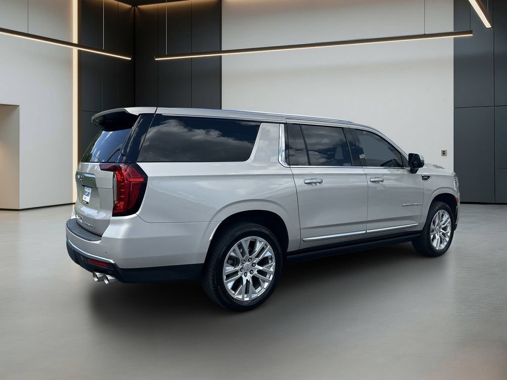 Used 2021 GMC Yukon XL Denali w/ Denali Ultimate Package RWD image 6