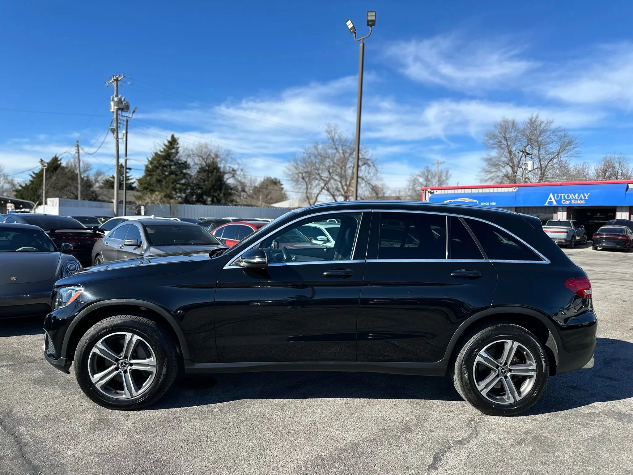 Used 2019 Mercedes-Benz GLC 300 4MATIC image 9
