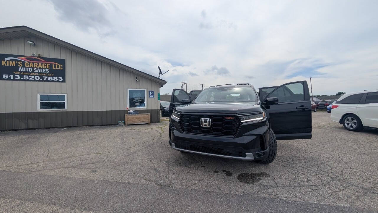 Used 2025 Honda Pilot TrailSport image 13