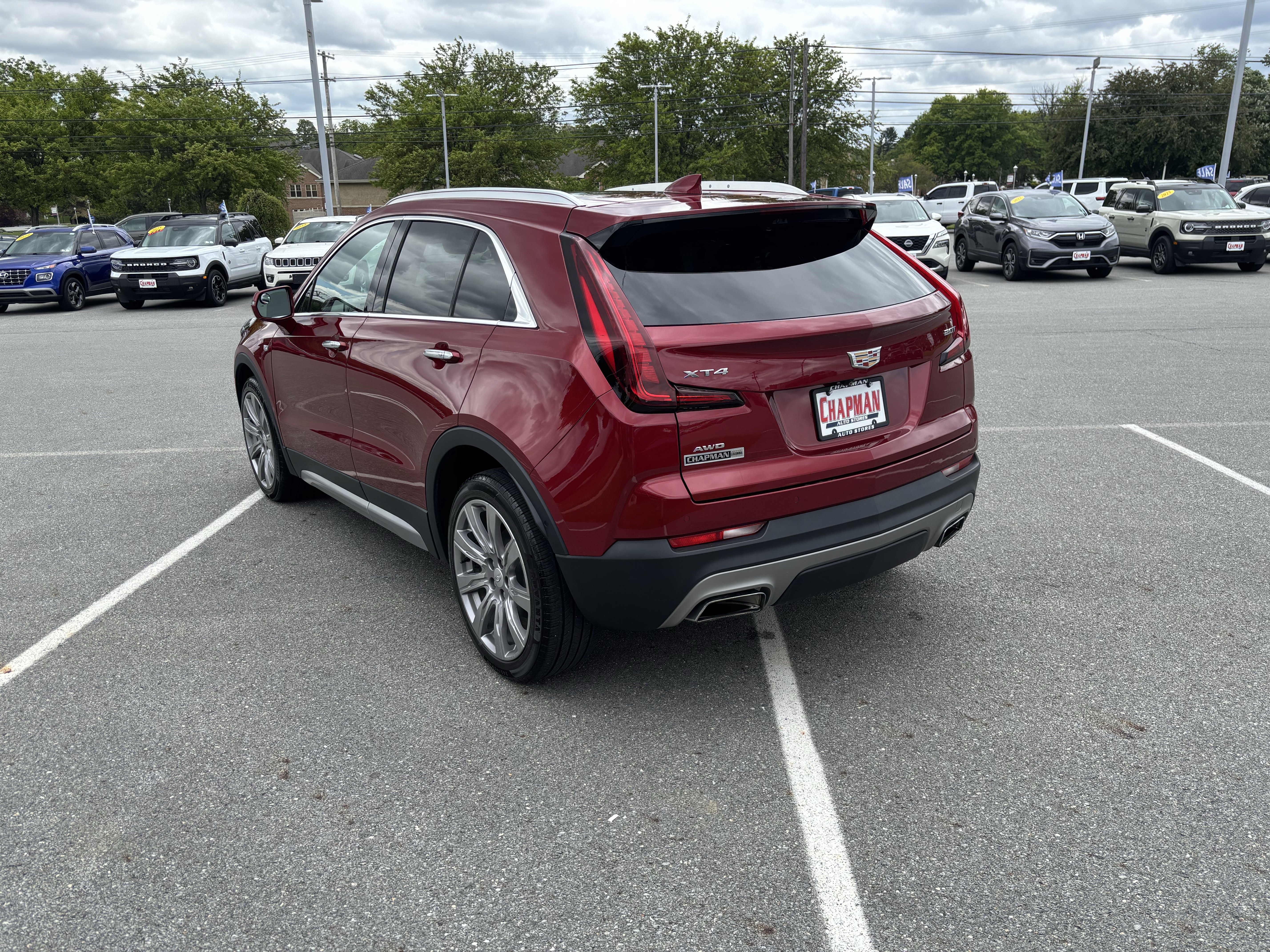 Used 2019 Cadillac XT4 Premium Luxury w/ Enhanced Visibility Package AWD/4WD image 4