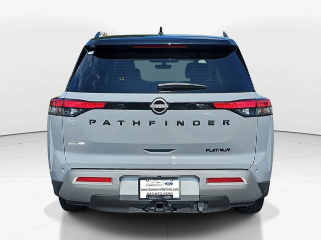 Used 2025 Nissan Pathfinder Platinum FWD image 4