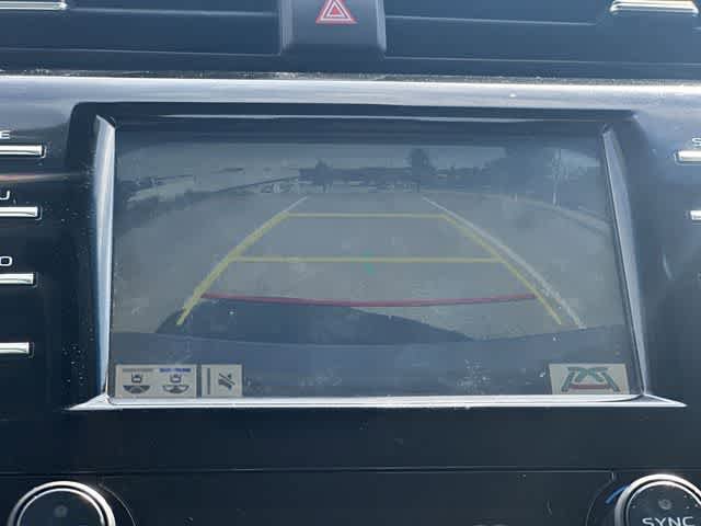 Used 2018 Toyota Camry XLE FWD image 12