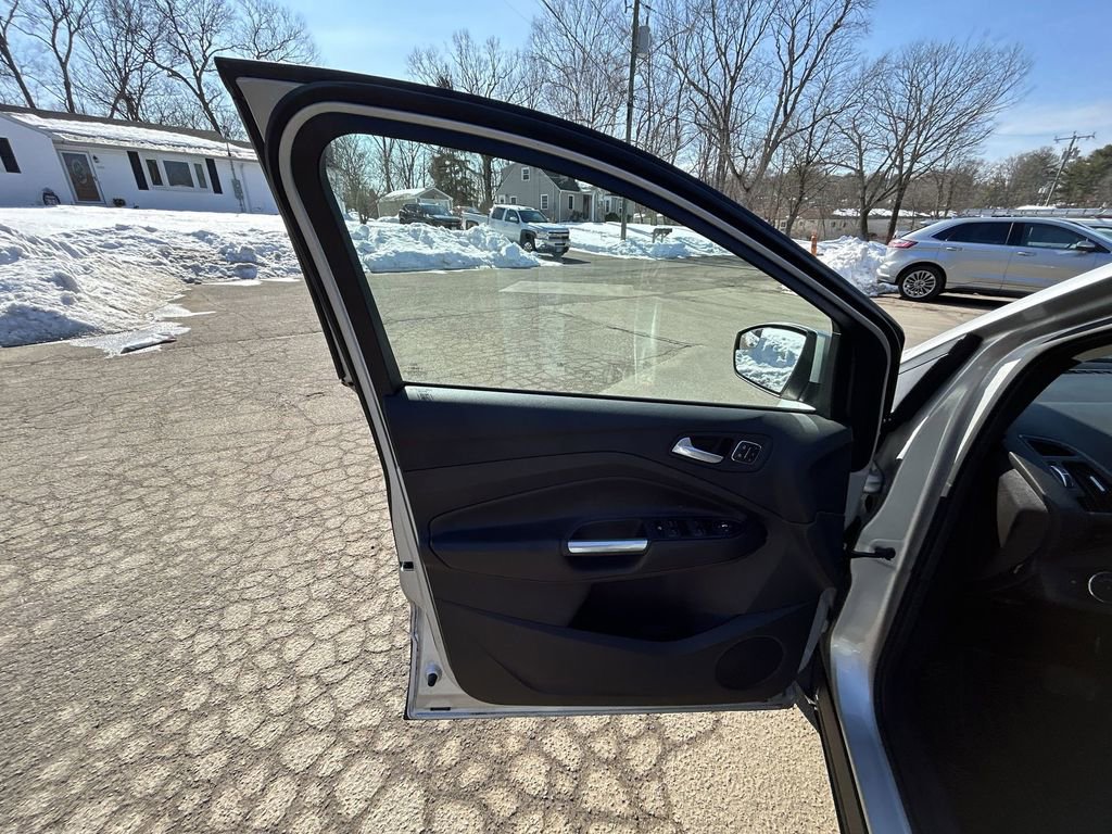 Used 2015 Ford Escape Titanium image 13