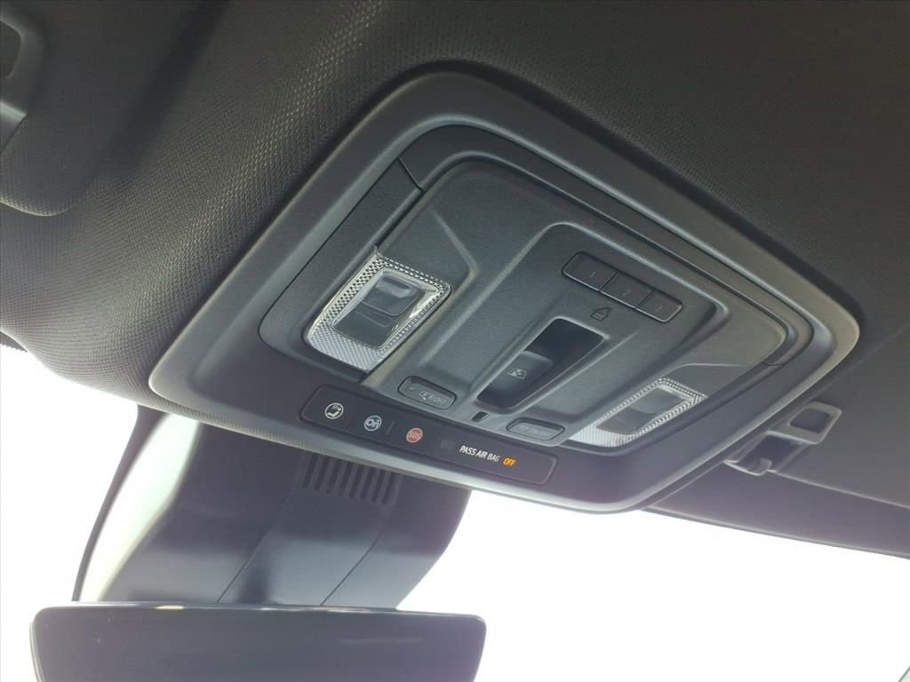 Used 2024 Chevrolet Silverado 2500 High Country w/ Technology Package image 28