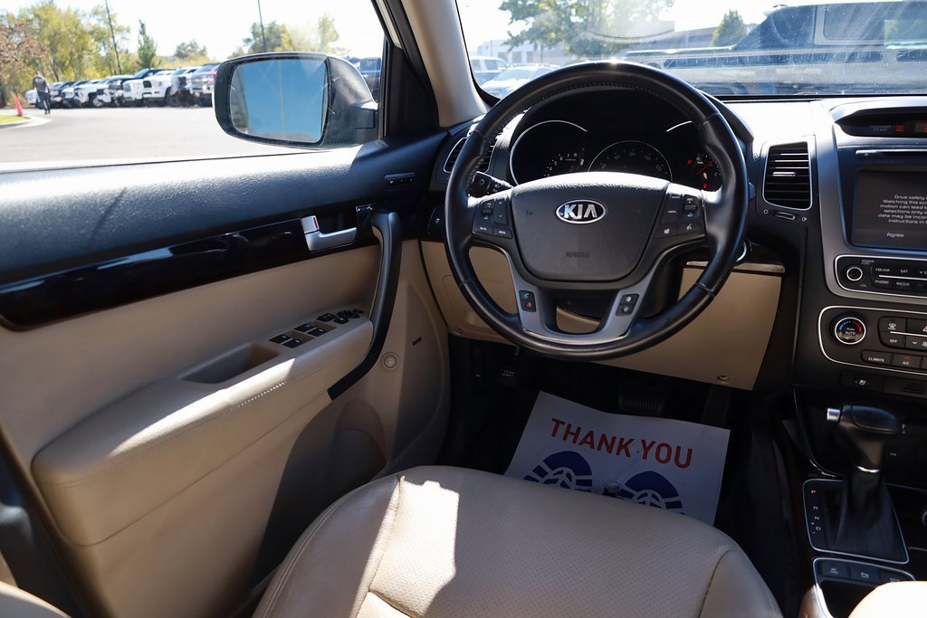 Used 2015 Kia Sorento EX w/ EX V6 Touring Package image 20