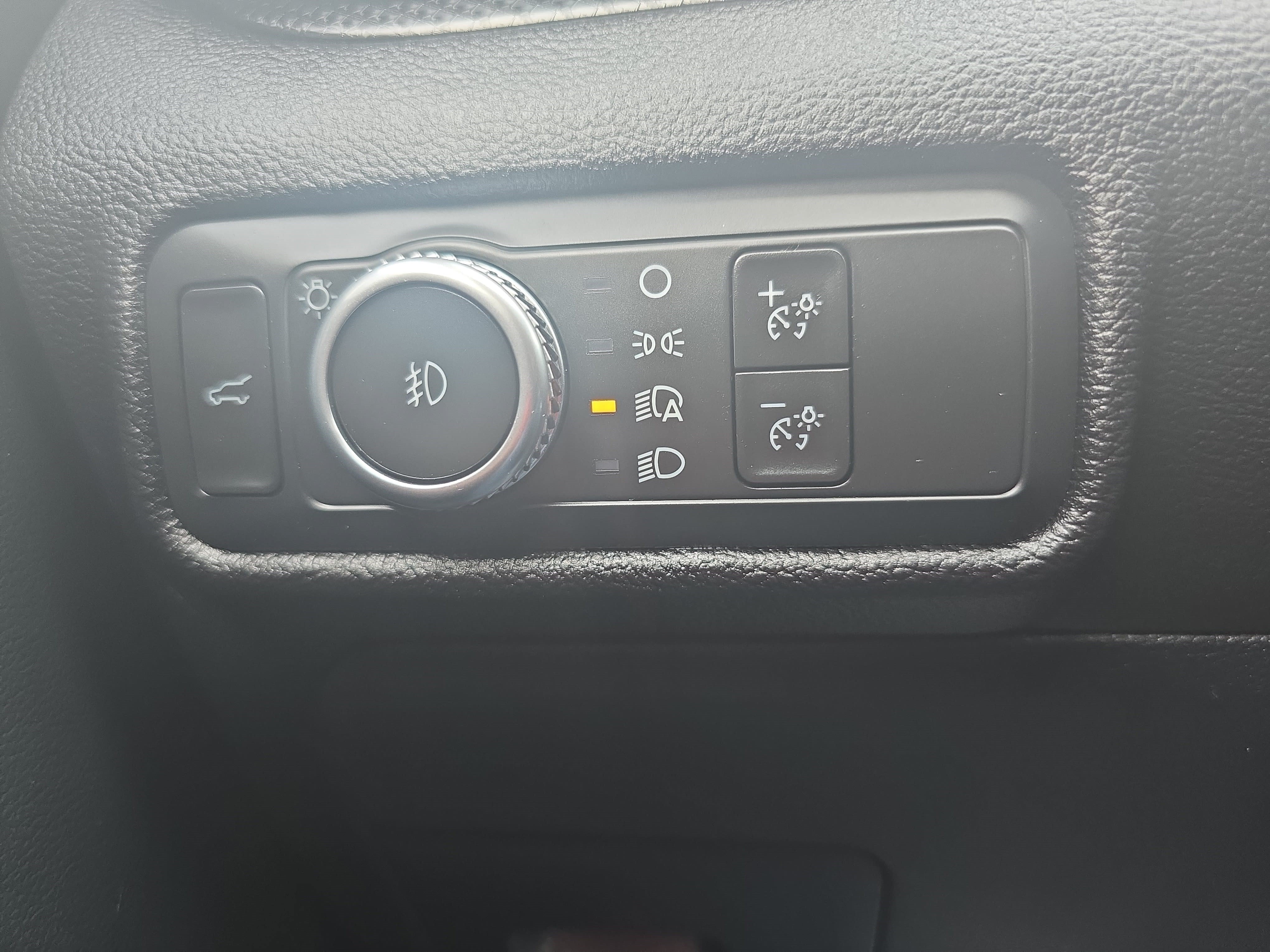 Used 2022 Ford Explorer ST w/ Equipment Group 401A AWD/4WD image 25