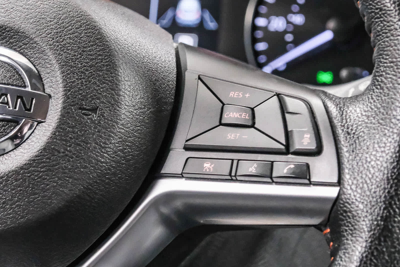 Used 2021 Nissan Kicks SR w/ SR Premium Package FWD image 20