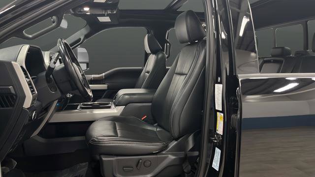 Used 2022 Ford F250 Lariat w/ Black Appearance Package image 9
