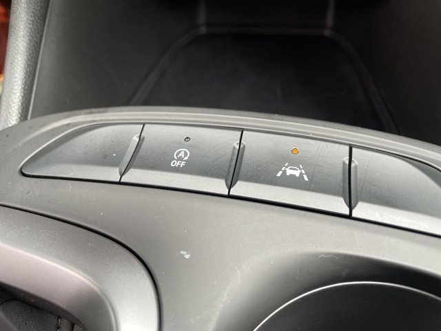 Used 2025 Buick Envista Preferred w/ Convenience I Package image 32