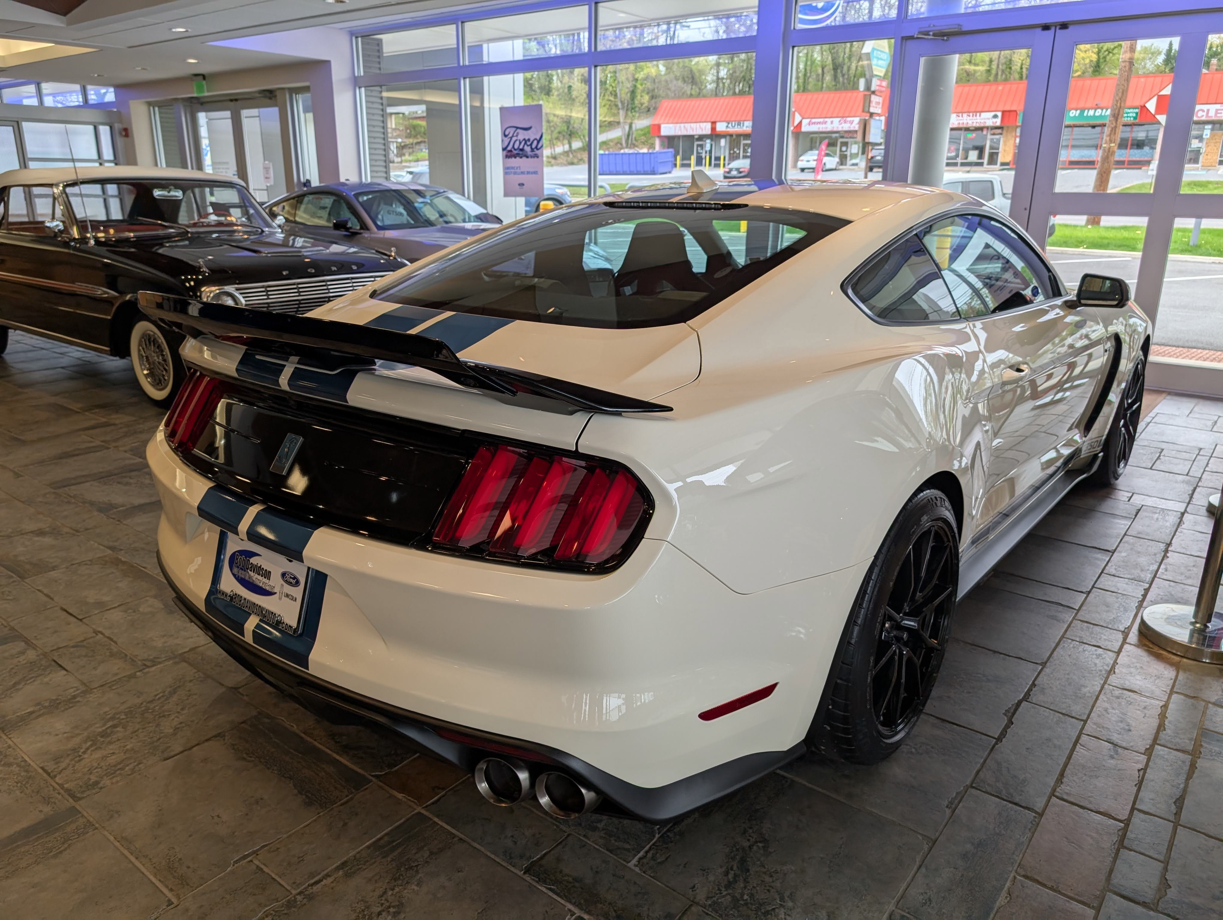 Certified 2020 Ford Mustang Shelby GT350 w/ Technology Package RWD image 5