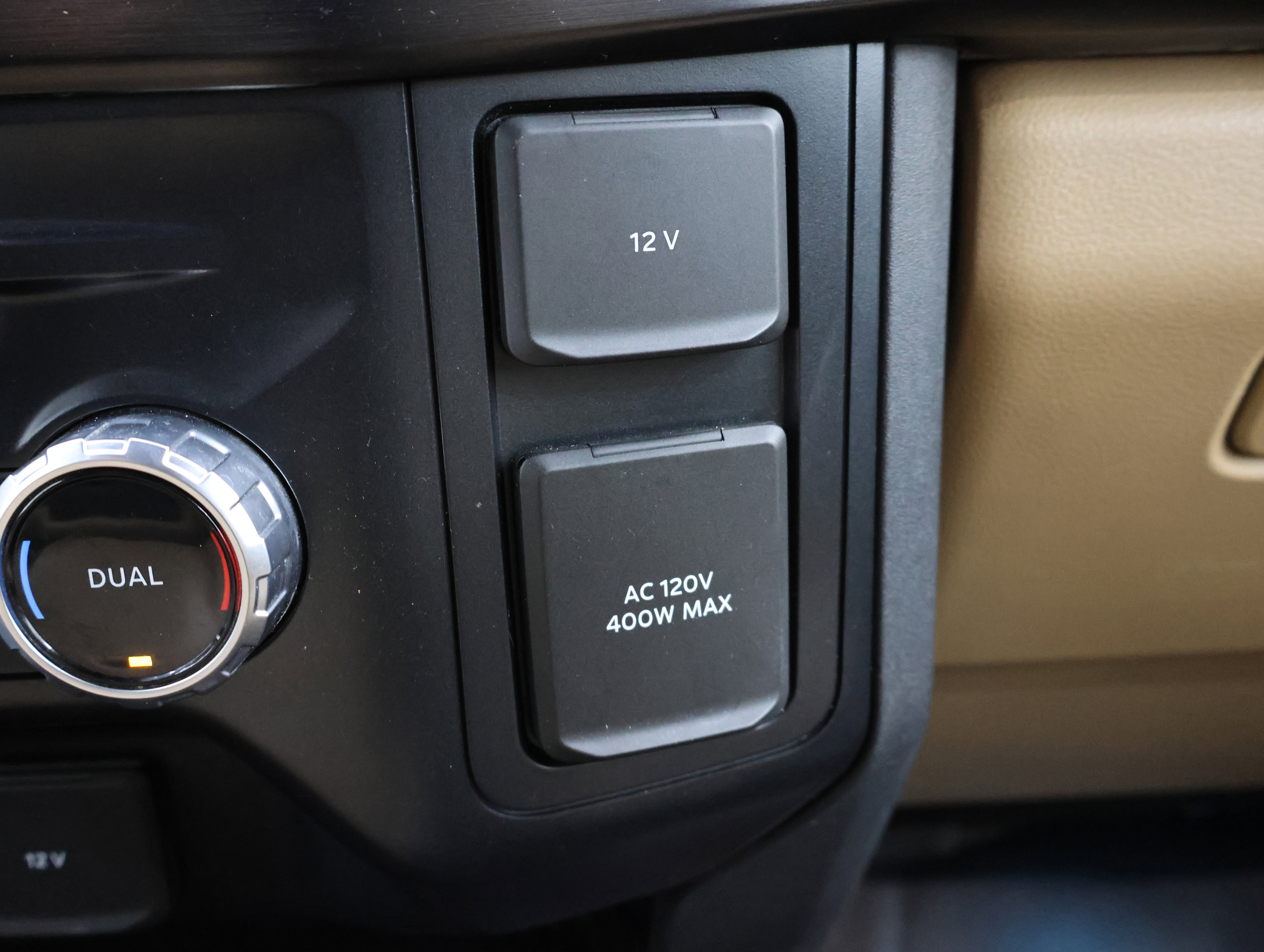 Used 2023 Ford F350 Lariat w/ FX4 Off-Road Package image 53