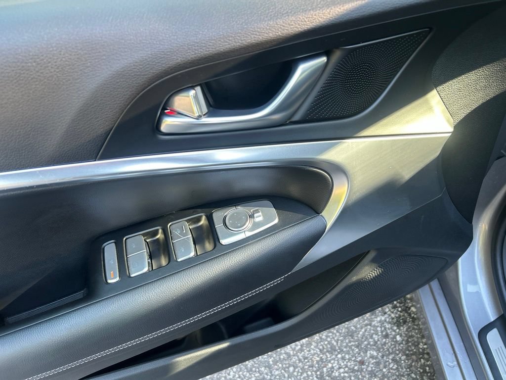 Used 2026 Genesis G70 2.5T RWD image 15