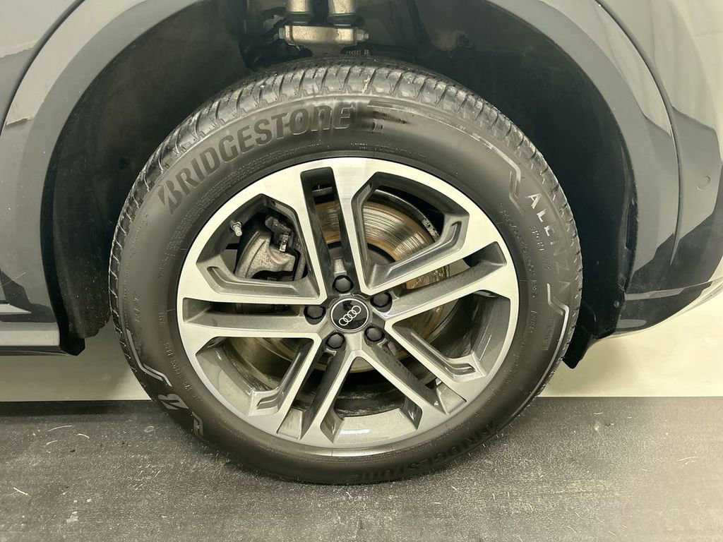 Used 2025 Audi Q5 Premium Plus w/ Premium Plus image 8