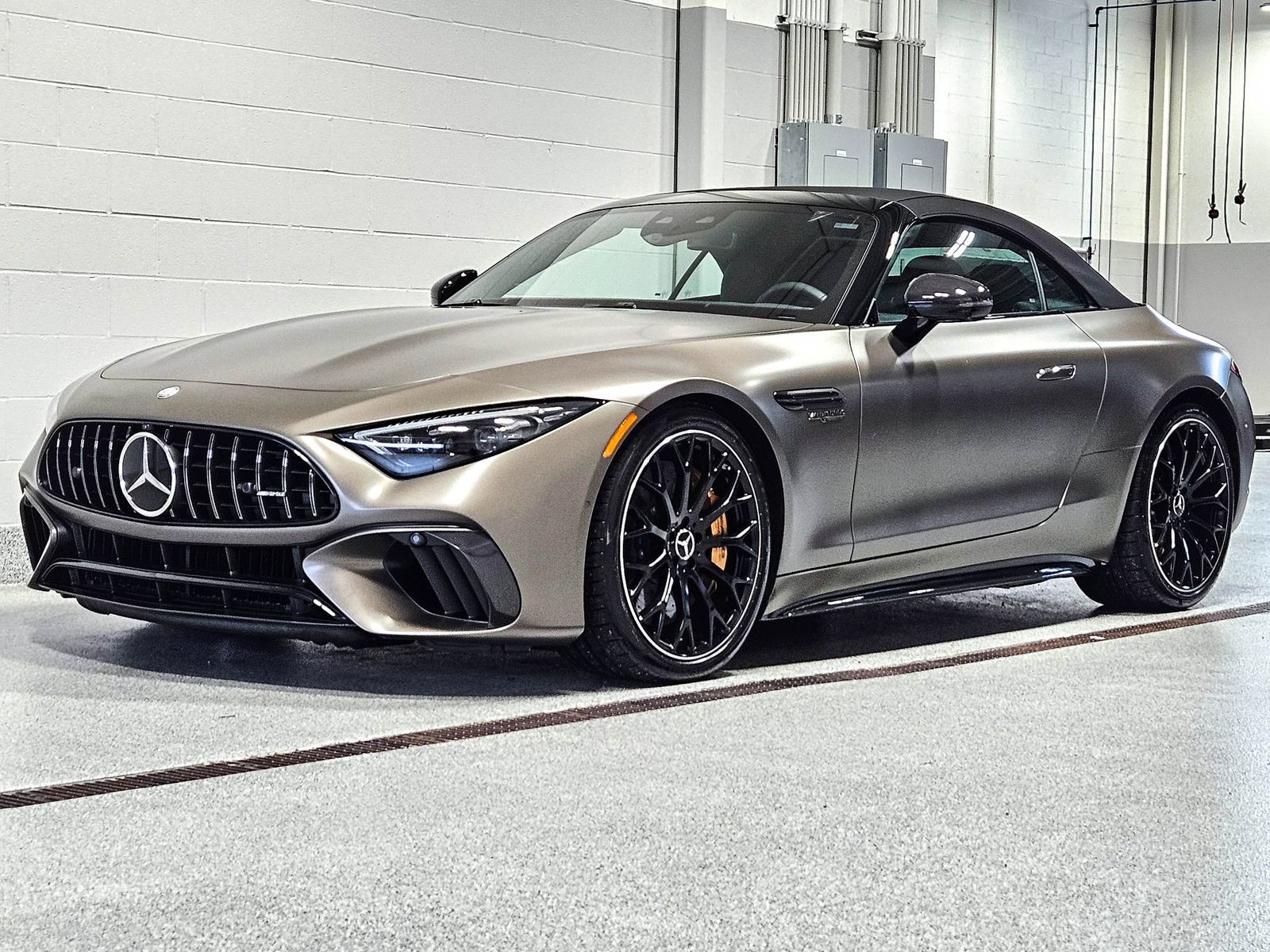 Certified 2025 Mercedes-Benz SL 63 AMG S e Performance 4MATIC image 6
