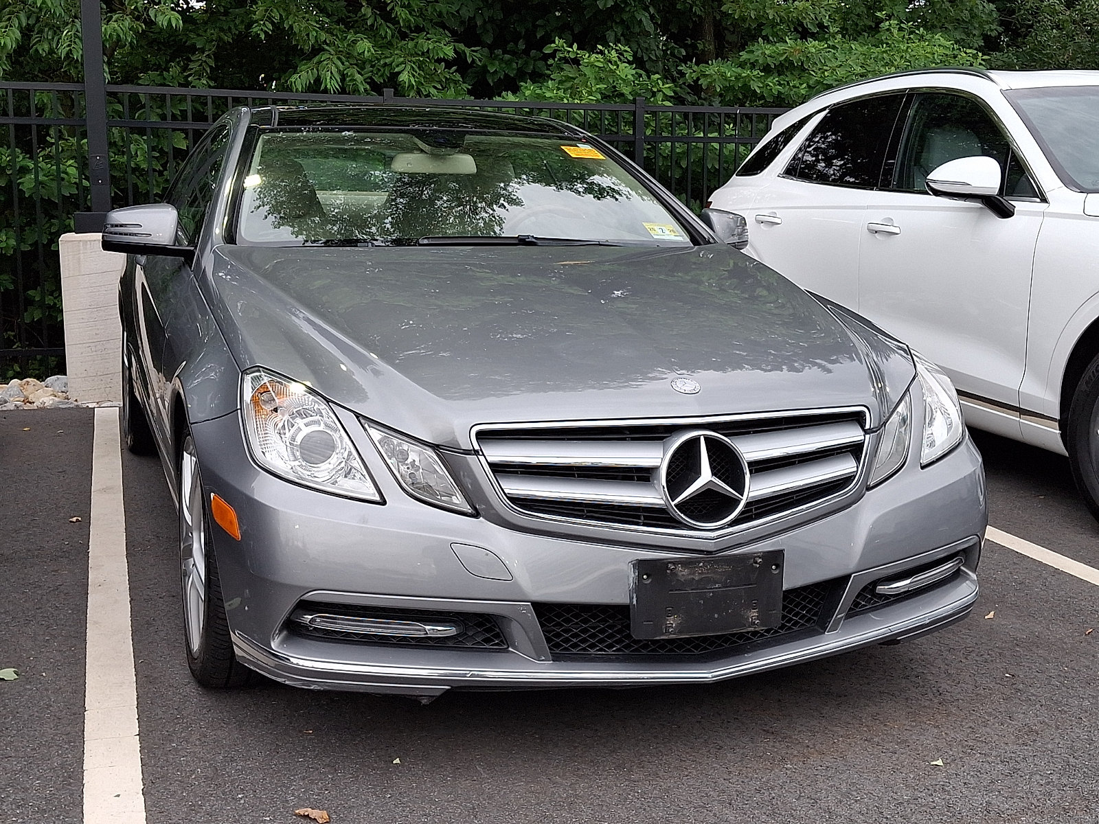 Used 2013 Mercedes-Benz E 350 4MATIC Coupe image 2