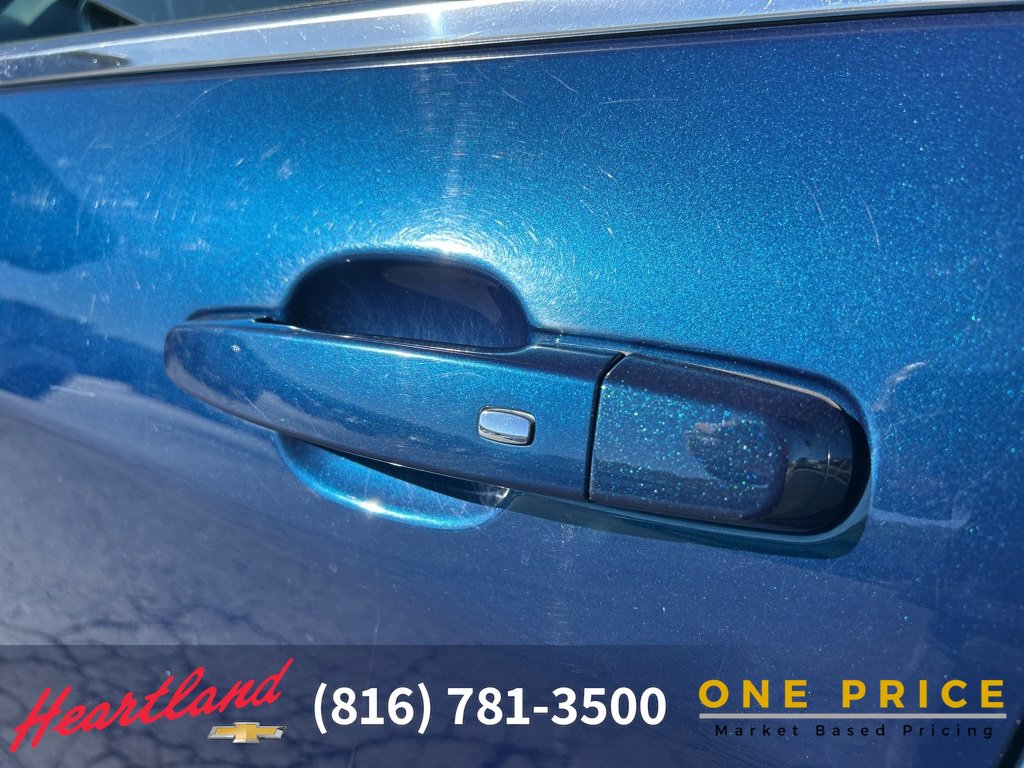 Used 2020 Chevrolet Equinox LT image 16