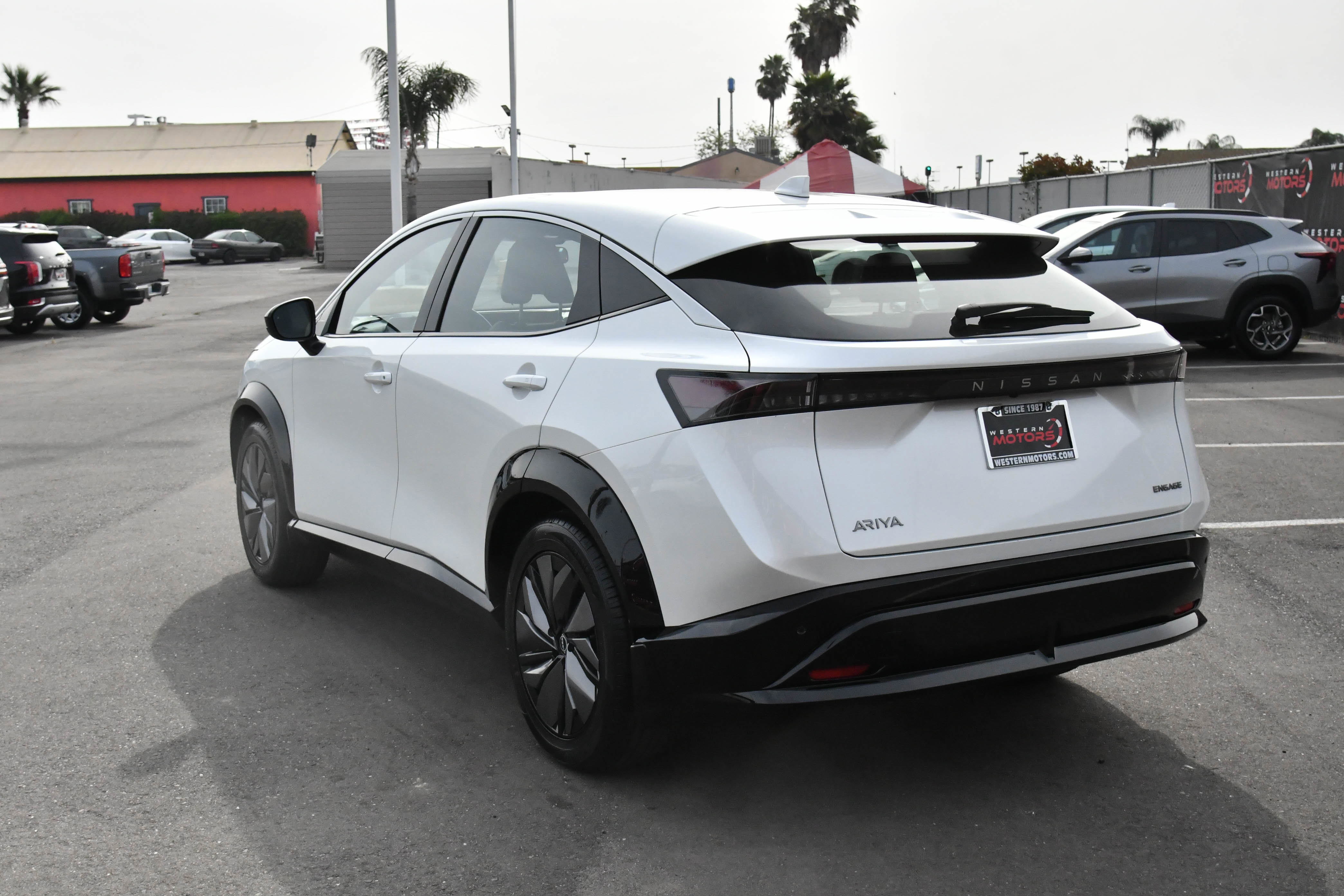 Used 2024 Nissan Ariya FWD image 6