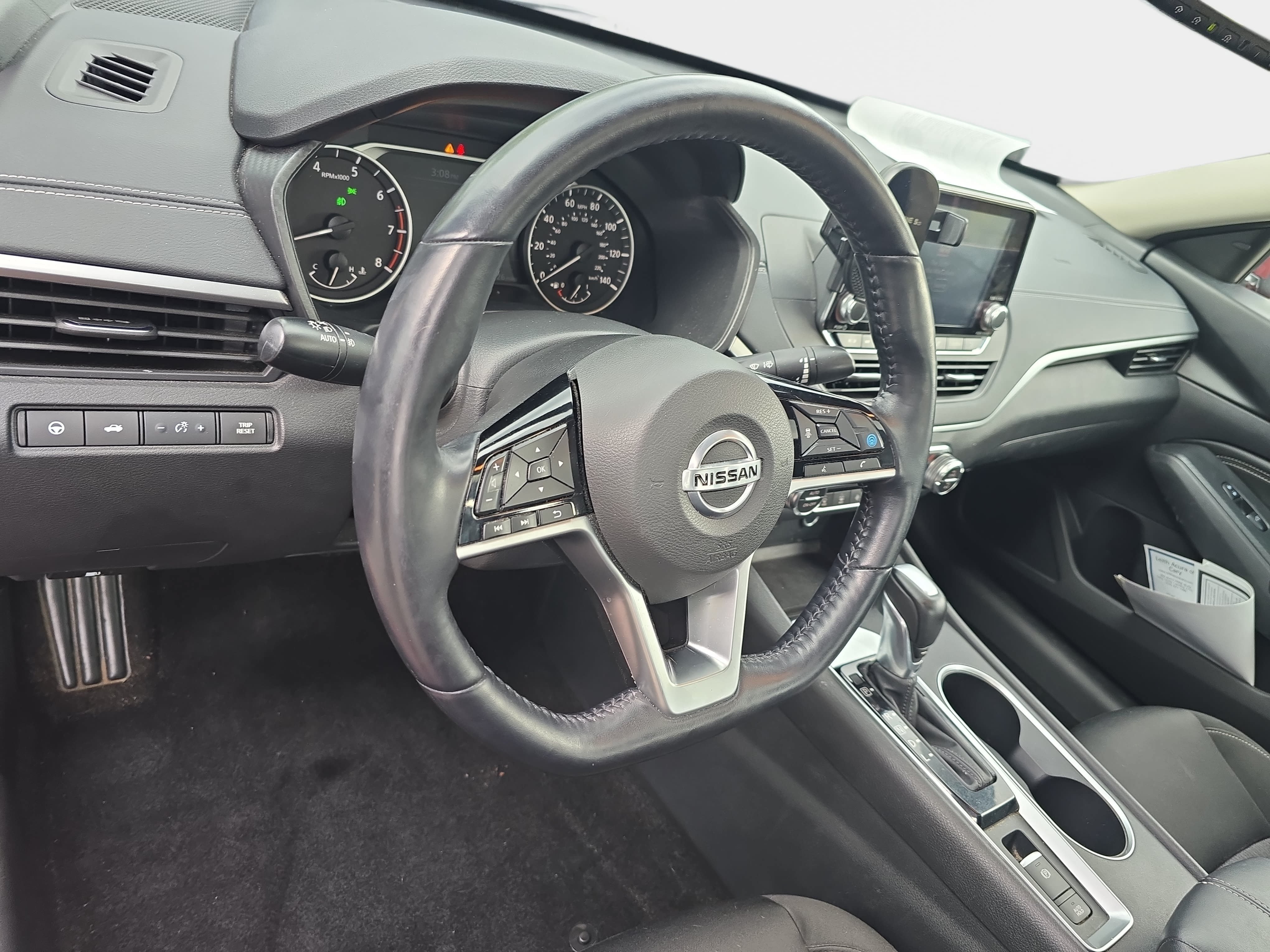 Used 2019 Nissan Altima 2.5 SV FWD image 15