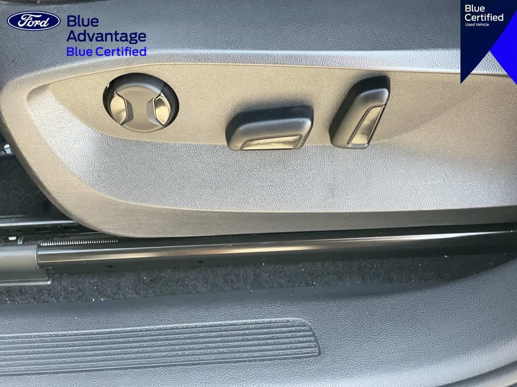 Used 2023 Volkswagen Tiguan SE FWD image 25