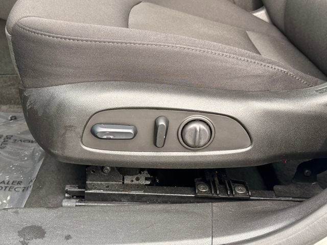 Used 2024 Chevrolet Malibu LT FWD image 24