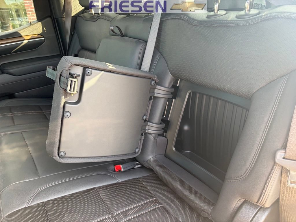 Used 2025 Chevrolet Silverado 1500 High Country w/ High Country Premium Package AWD/4WD image 24