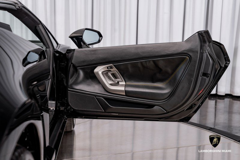 Used 2012 Lamborghini Gallardo LP 560-4 image 40