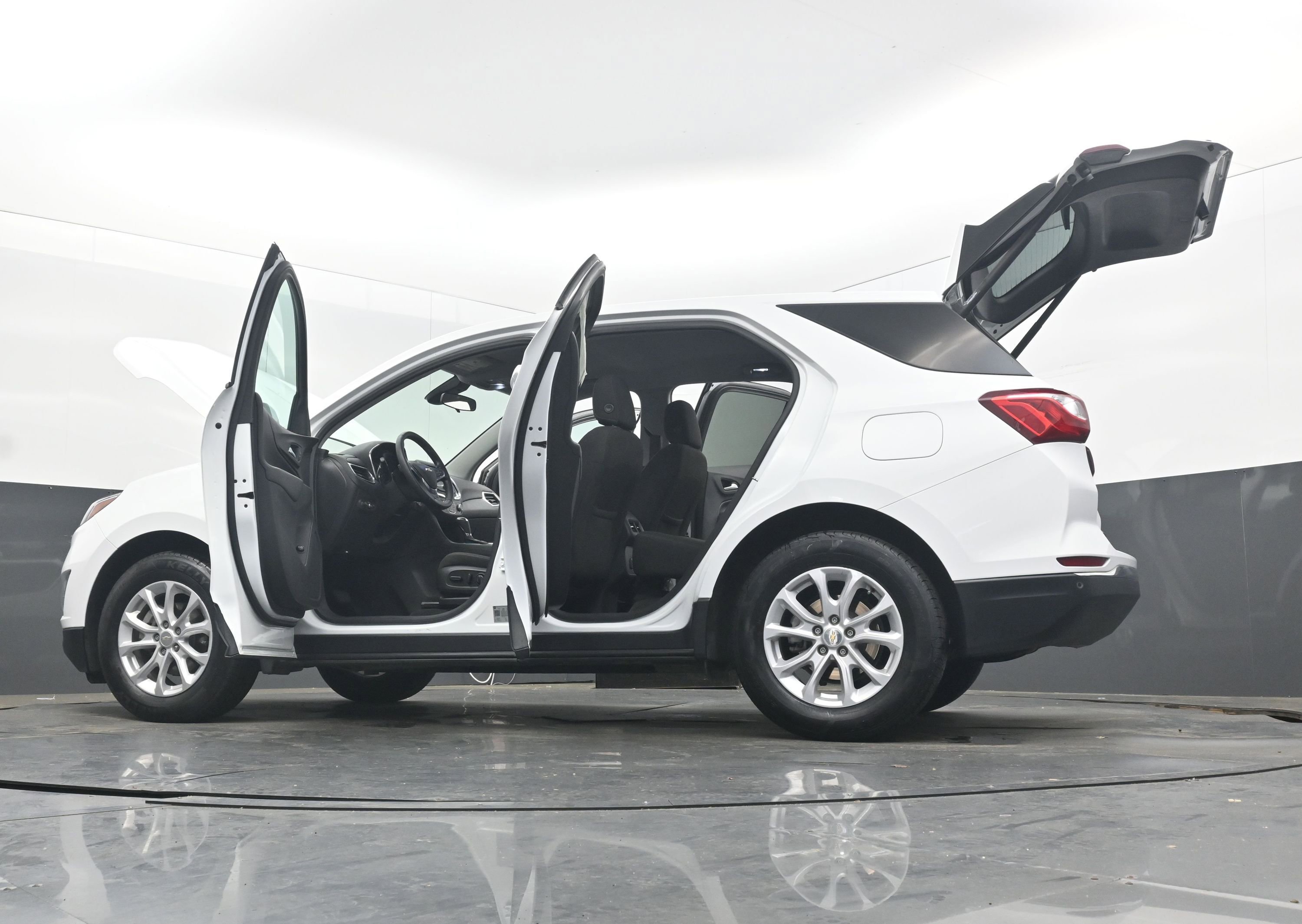 Used 2021 Chevrolet Equinox LT image 40