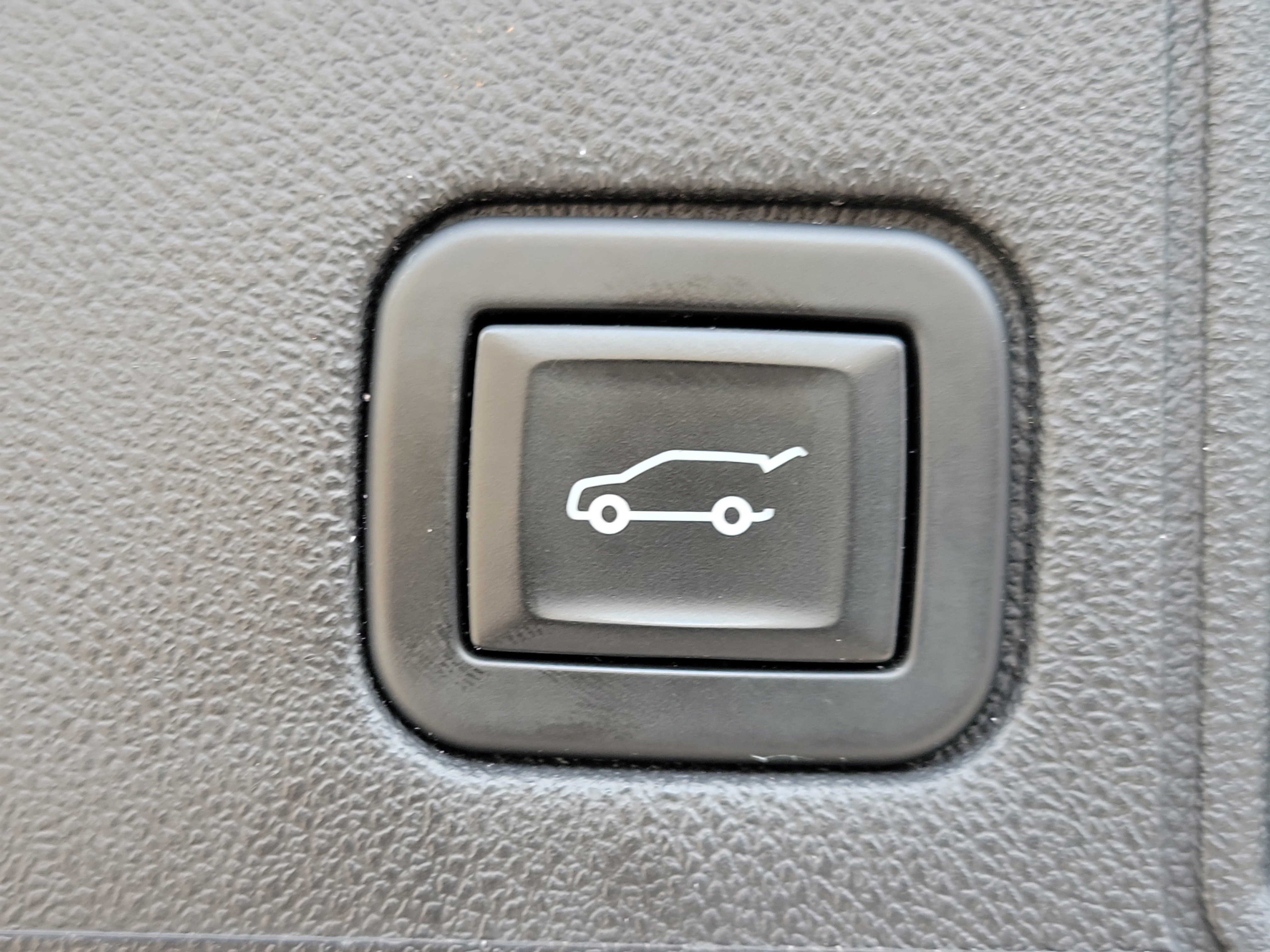 Used 2023 GMC Terrain SLT AWD/4WD image 15