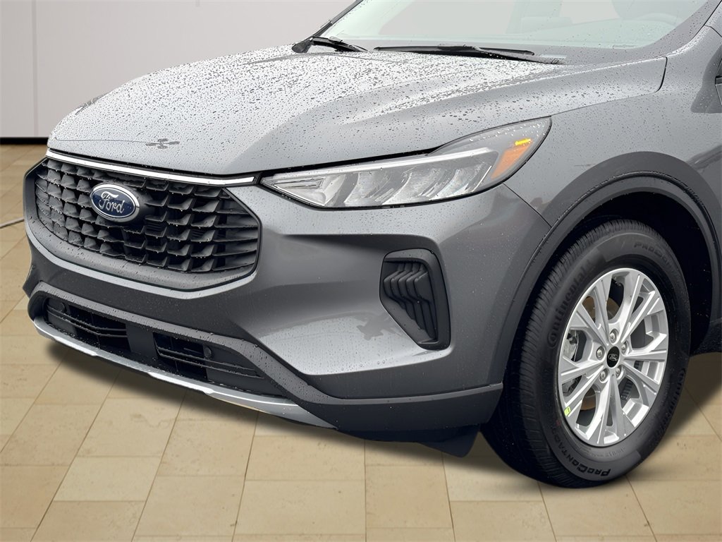 New 2025 Ford Escape Active w/ Cold Weather Package image 38