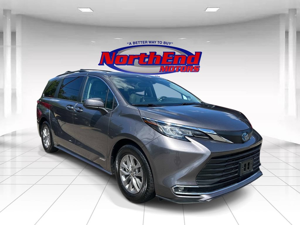 Used 2021 Toyota Sienna XLE w/ XLE Plus Package